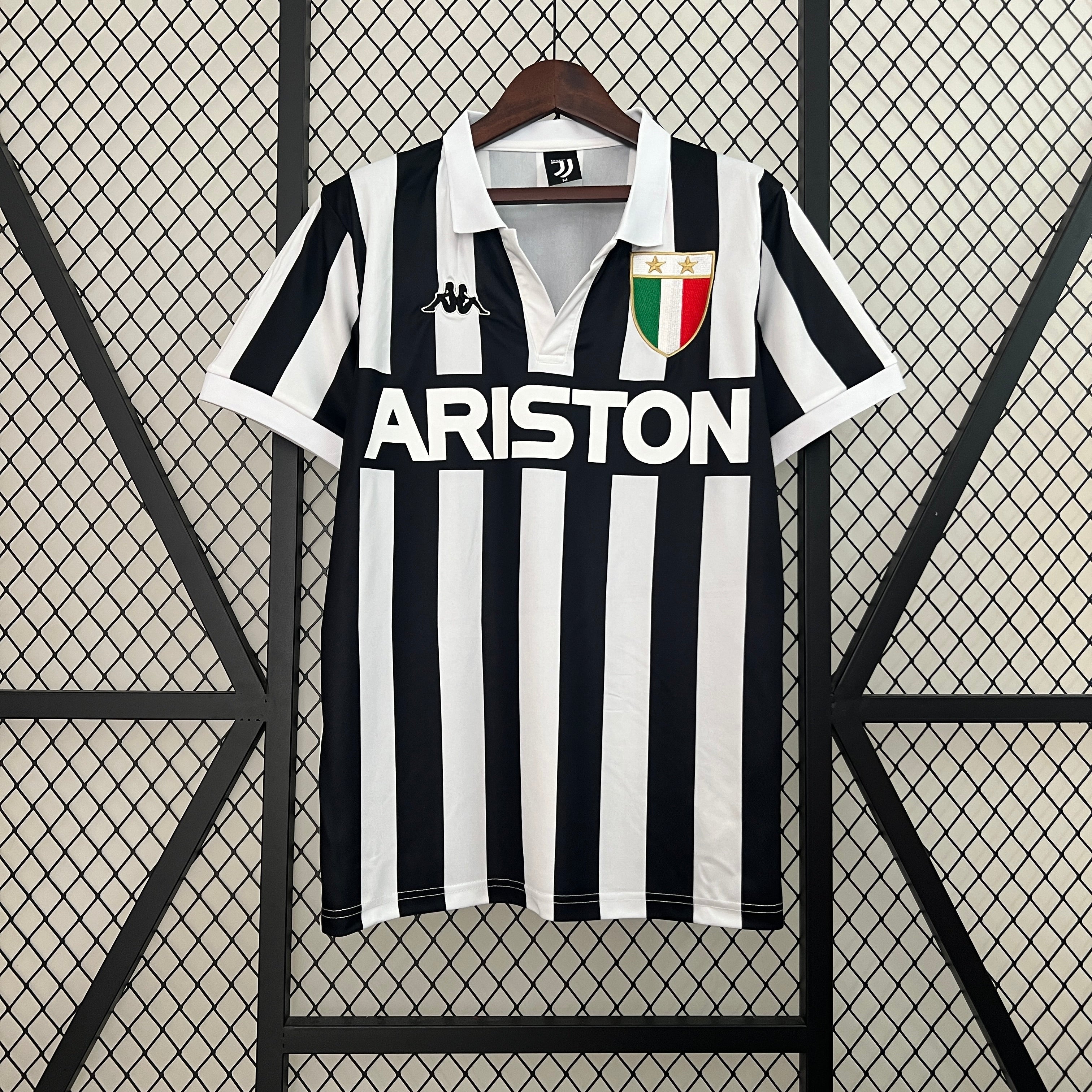 JUVENTUS I 84/85 HOMBRE (RETRO)